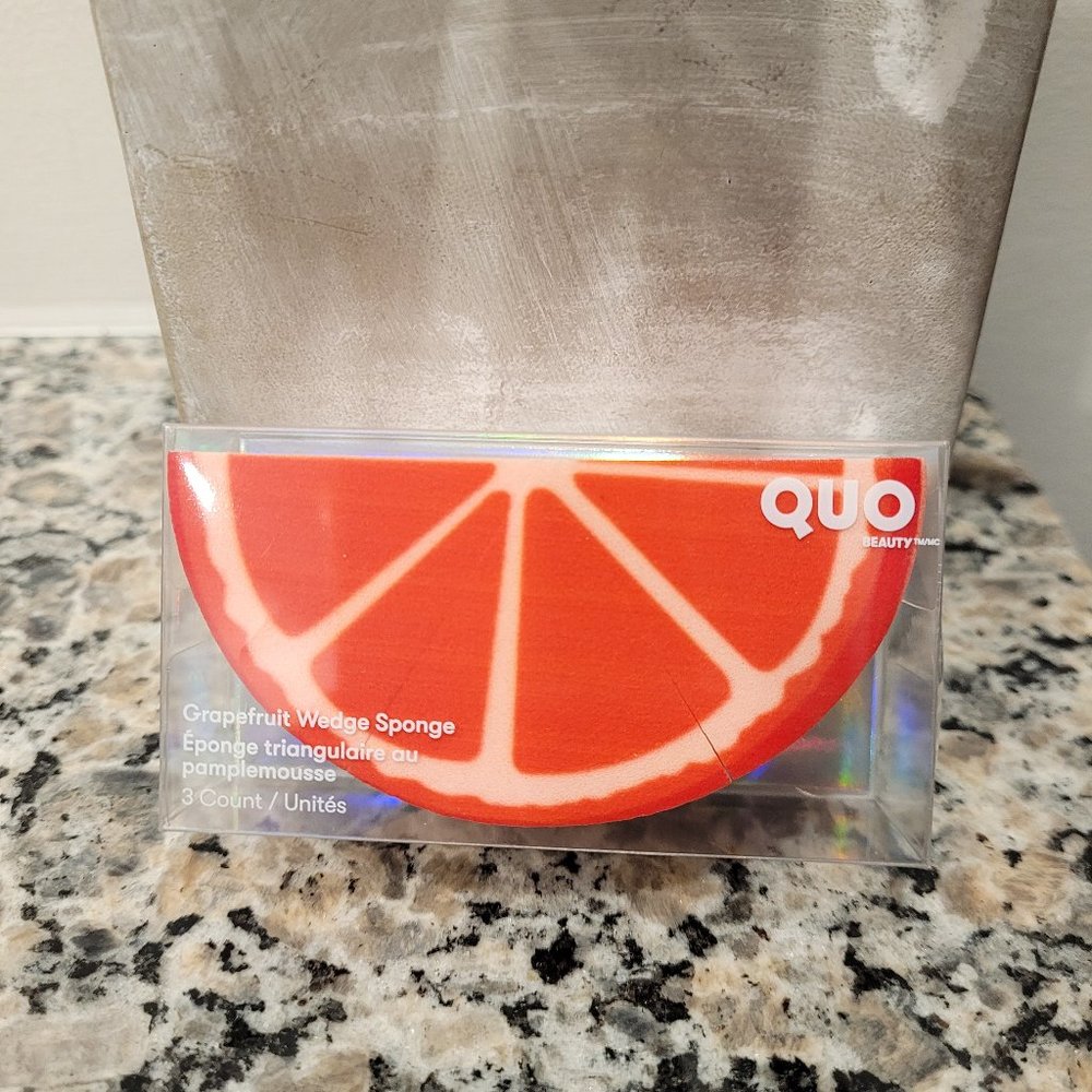 Quo Beauty Grapefruit Wedge Sponge